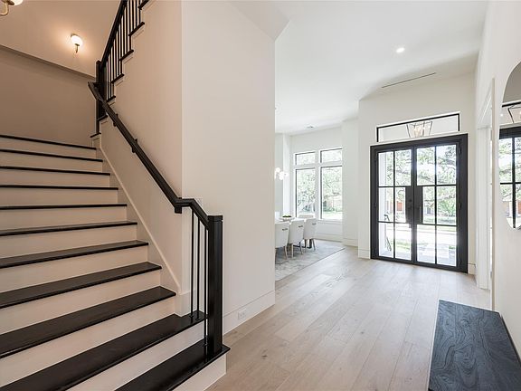 4th image of 3607 Dumbarton St