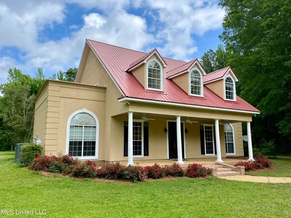 244 Allenwood Dr, Canton, MS 39046