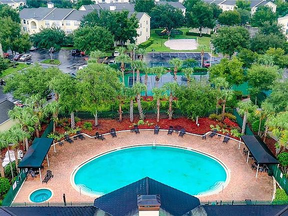 3rd image of 18131 Bridle Club Dr