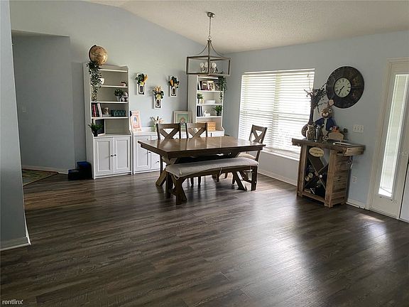 4th image of 1011R Soldier Creek Ct