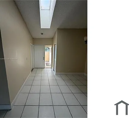 4 bed, 1578 sqft, $4,050 — Photo 2