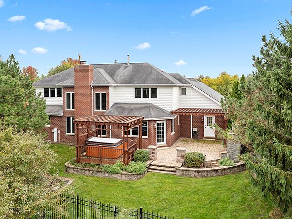 2nd image of 11000 Garrett Dr