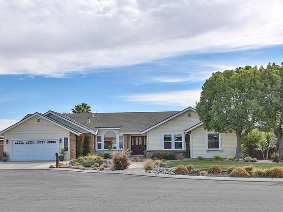 2nd image of 42 Lois Cir