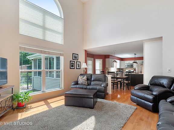 5th image of 812 Waterford Dr