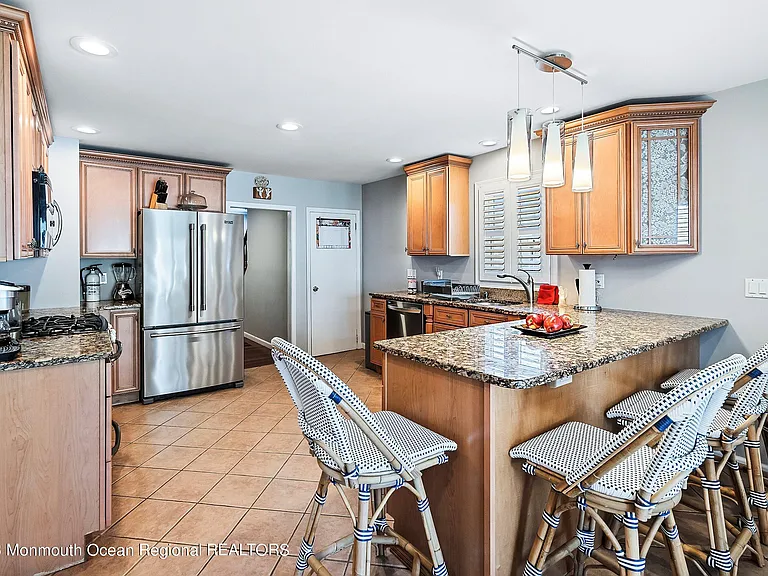 510 Garfield Ave — Photo 12