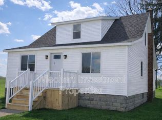 409 Gibbs Ave, Wapakoneta, OH 45895