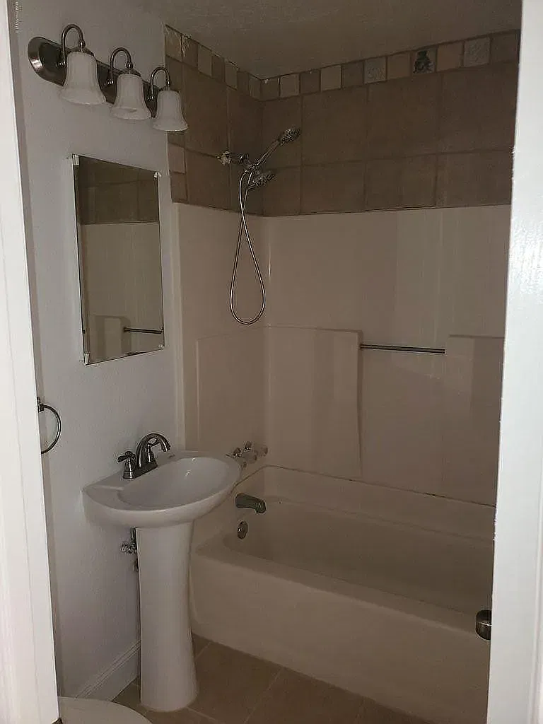 3 bed, 1415 sqft, $1,675 — Photo 4