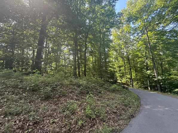 27 Timber Ridge Rd, Nancy, KY 42544