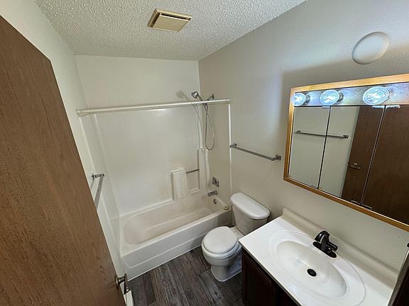 4th image of 3734 W Regent Dr
