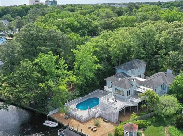 428 Gosnold Ct, Virginia Beach, VA 23451