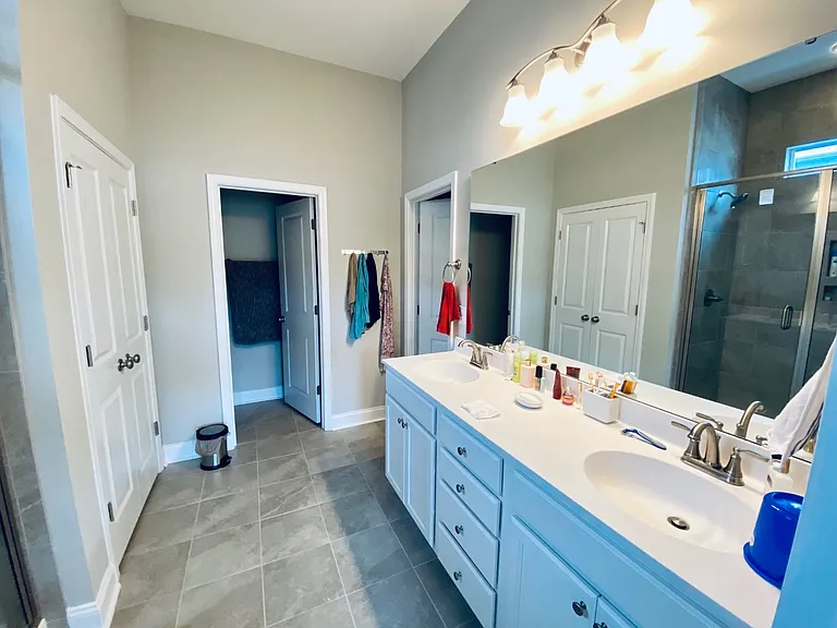 Master bathroom_07072021