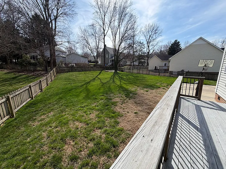 2076 Howlong Ave — Photo 41