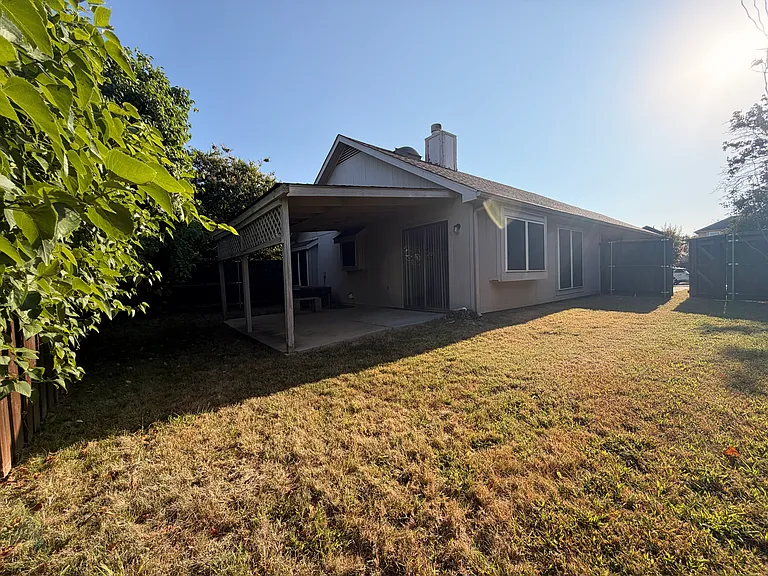 1334 Mimosa Ln — Photo 17