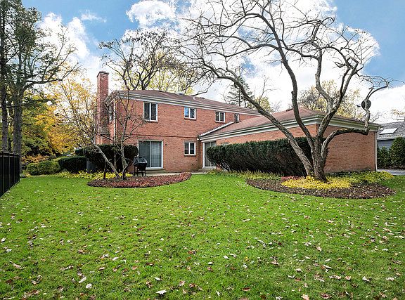 2nd image of 409 Northwood Dr