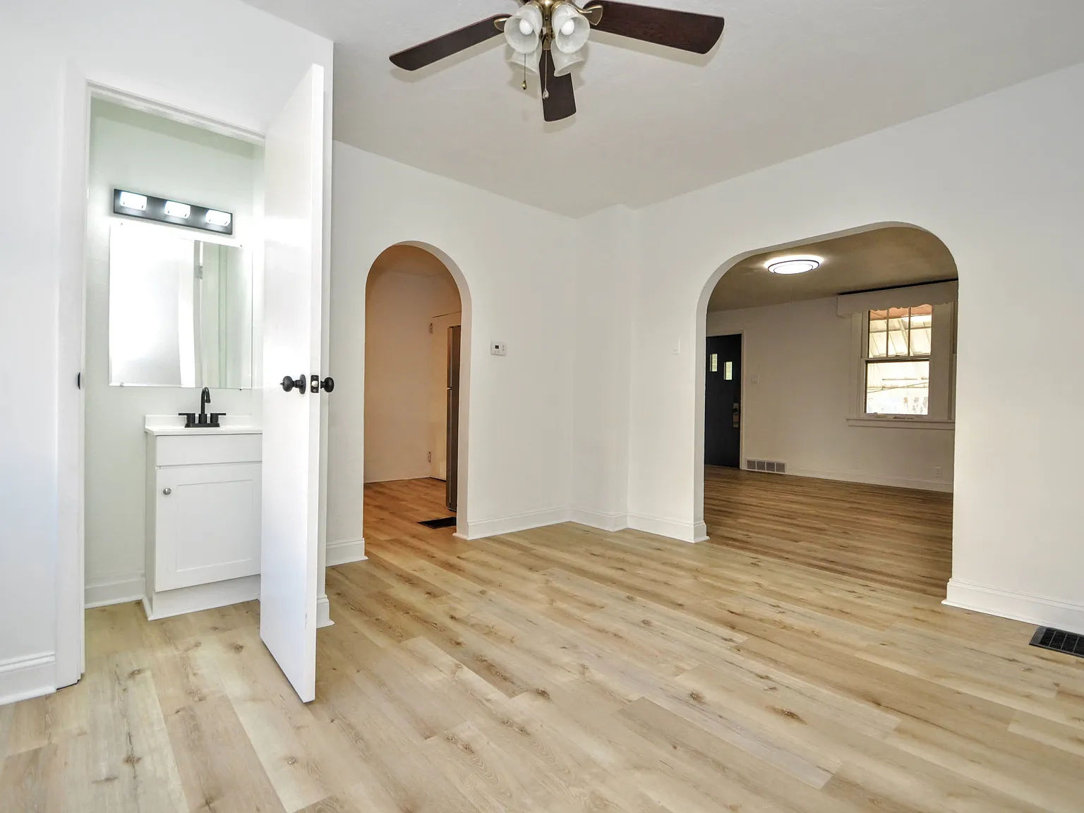 317 Reifert St — Photo 3