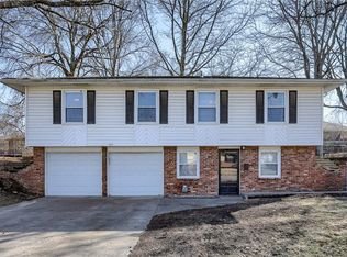 509 SW 2nd St, Lees Summit, MO 64063