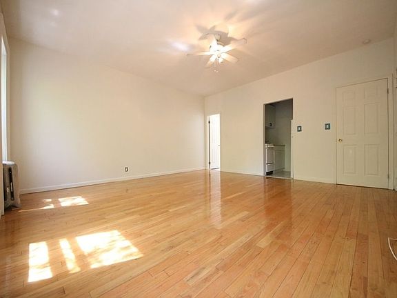2nd image of 329 W 55th St APT 3D