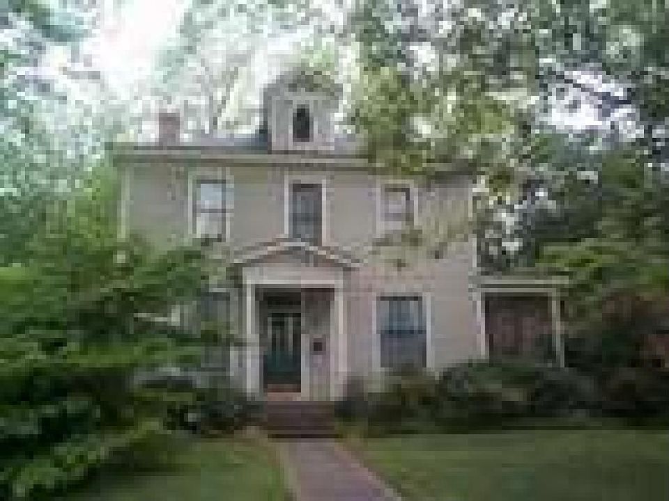 2nd image of 698 Cobb St