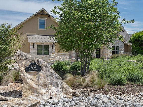 3rd image of 1001 La Cantera