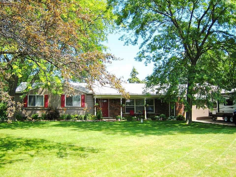 1st image of 2165 Rollins St