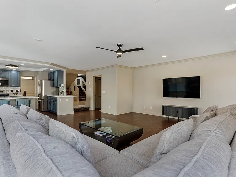 10956 Stags Leap Ct — Photo 18