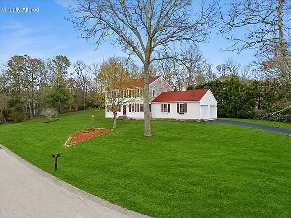 2nd image of 34 Windsor Way