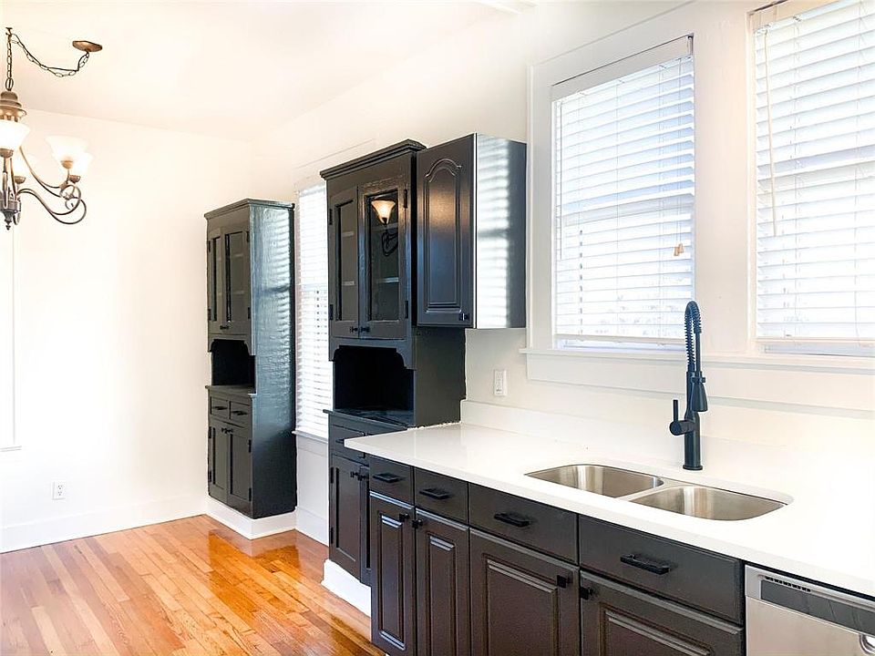 1st image of 3112 Bowen St #D