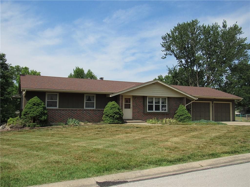 1700 Wren St, Harrisonville, MO 64701 MLS 2443719 Zillow