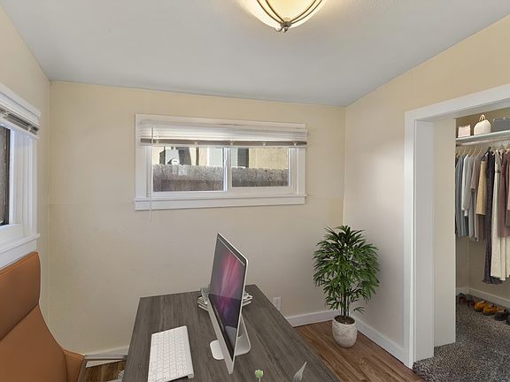 4th image of 32 N Chestnut St #102