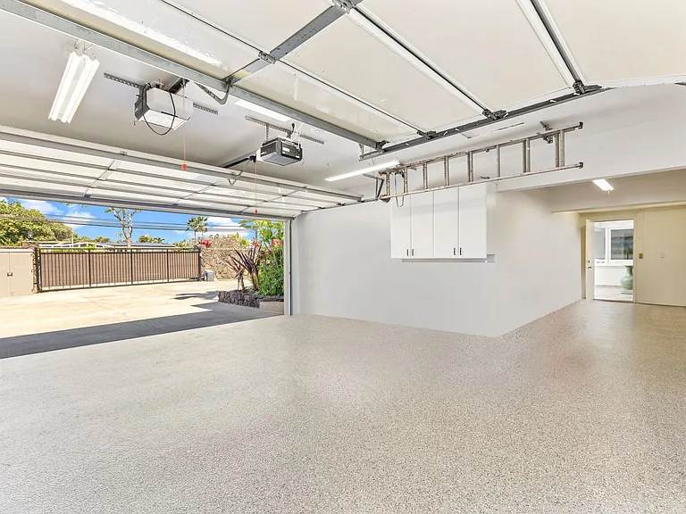 748 Mokapu Rd — Photo 27