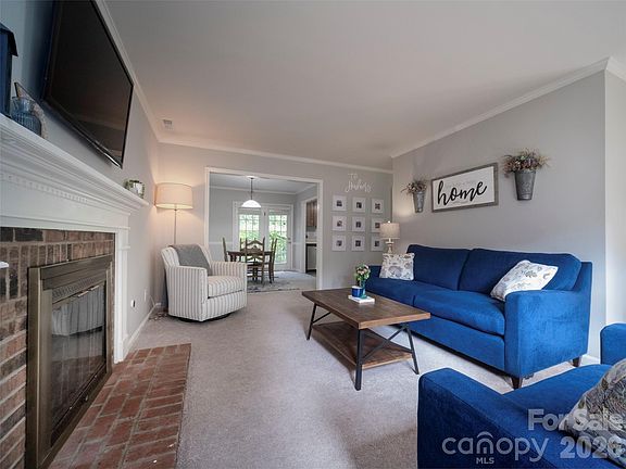 4th image of 2039 Union Rd APT E
