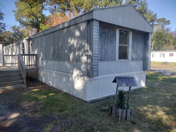 150 Shannon Dr, Beaufort, NC 28516