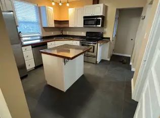 24 Columbia St W #1A, Kamloops, BC V2C1K3