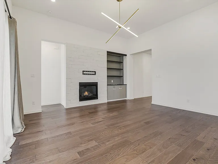 8308 Pine Valley Dr — Photo 20