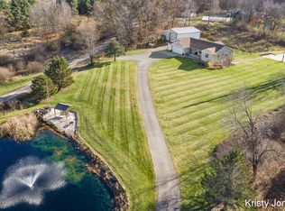 7445 W Irving Rd, Middleville, MI 49333