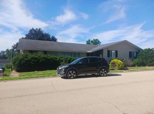 1118 12th Ave, Fulton, IL 61252