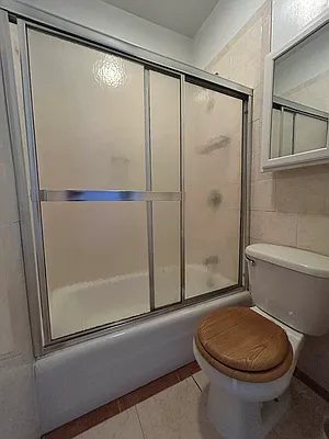 Rented by Capri Jet Realty Corp | media 17