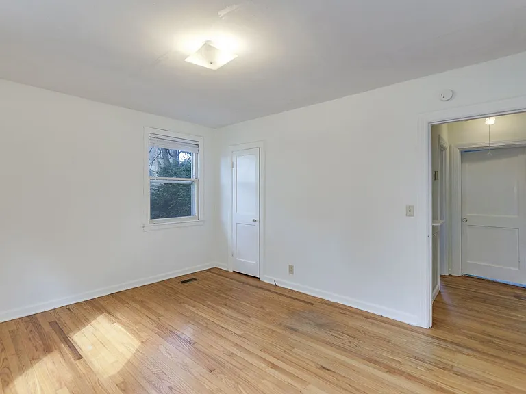4104 Kimbark Dr — Photo 17