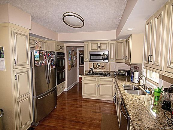 3rd image of 57 Stewart St