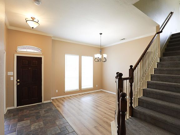 4th image of 5908 Southmoor Ln