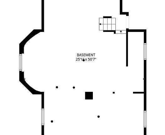 4th image of 102 E Court STREET