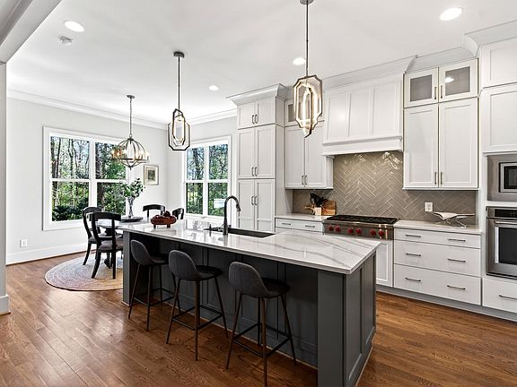 3rd image of 1116 Hymettus Ct