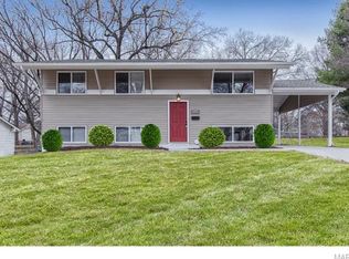 5235 Ville Maura Ct, Hazelwood, MO 63042
