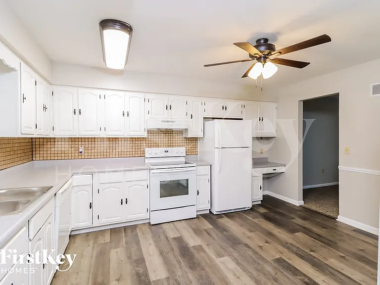 7169 Woodland Cir — Photo 6