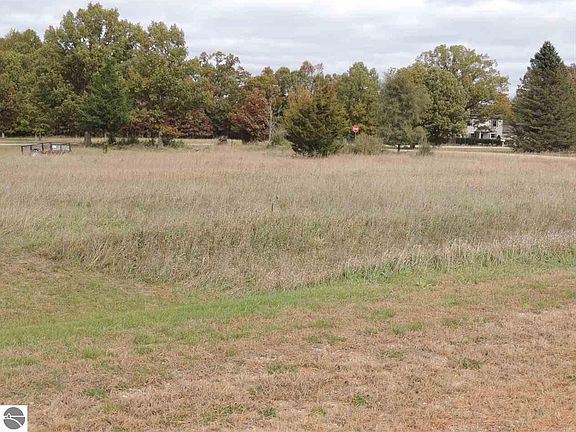 3rd image of 1015 Avion Dr