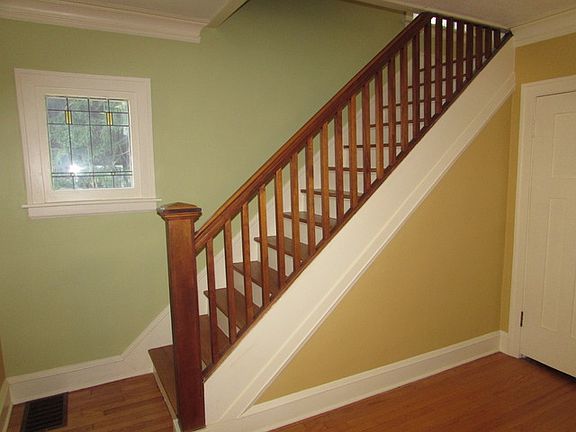 3rd image of 169 N Myrtle Ave
