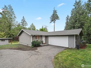 70 E Huckleberry Drive, Grapeview, WA 98546