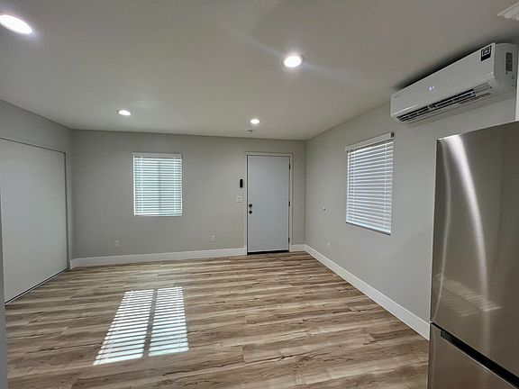 2nd image of 10902 S Prairie Ave #8