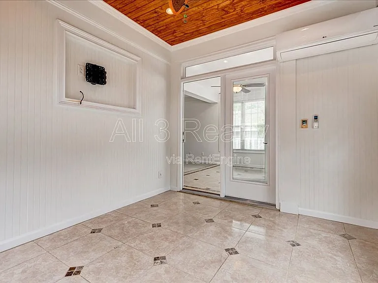 1033 Pinehurst Dr — Photo 38