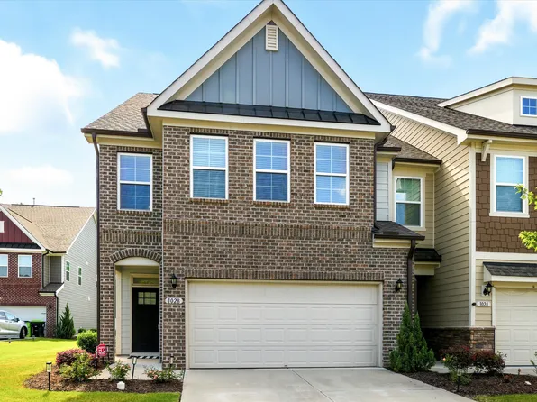 1028 Brennan Green Ct, Morrisville, NC 27560